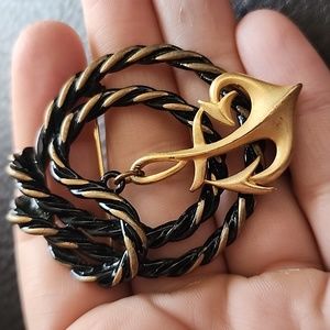 VTG M.JENT brooch